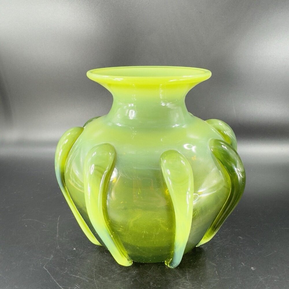 Antique Bohemian Hand Blown Green Opalescent Applied Glass Vase Vessel‎ Vintage - Picture 15 of 16